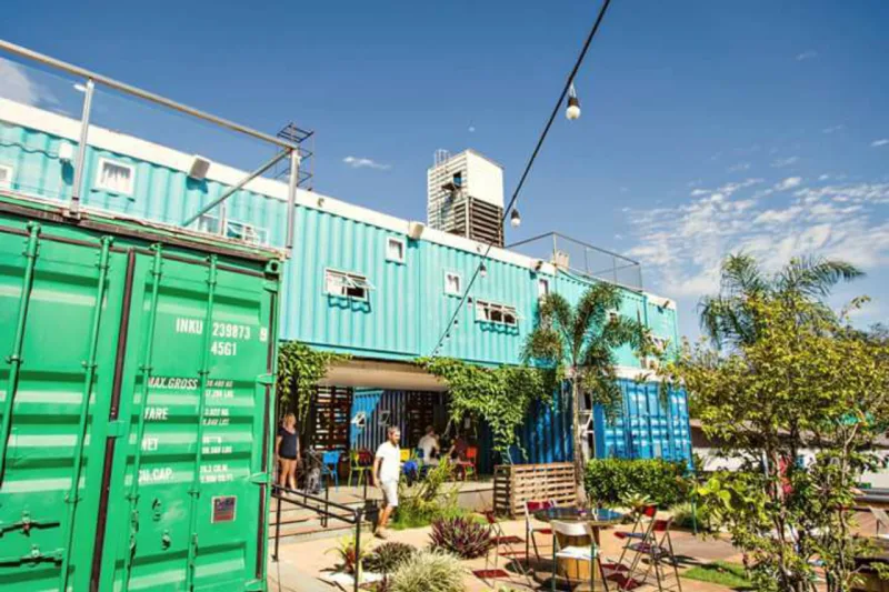 Tetris Hostel, em Foz do Iguaçu-PR, todo feito com contêineres. Foto: Divulgação