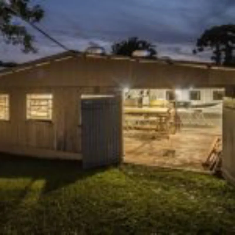 Os barracões amarelos já deram vida a mais de 300 pequenos aviões. Foto: Letícia Akemi/Gazeta do Povo