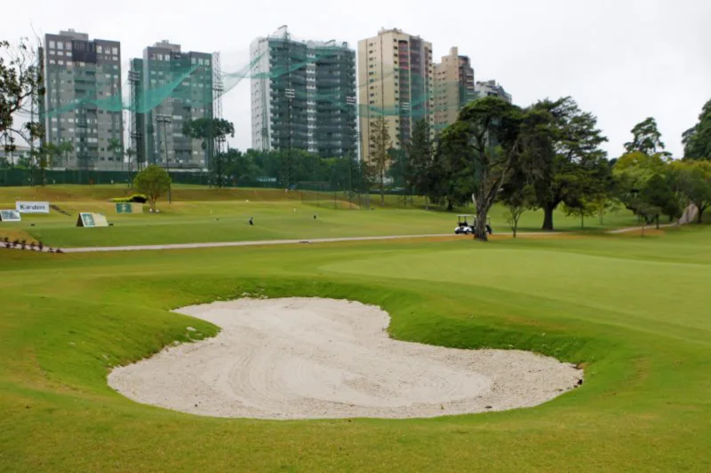 Reabertura do campo de golfe do Graciosa Country Club, que passou por uma reforma completa. Falamos sobre o projeto, as novidades do campo e também sobre os personagens que ajudam a contar a história do lugar, inaugurado em 1928 e reformado em 2017. - Foto: Antônio More / Gazeta do Povo