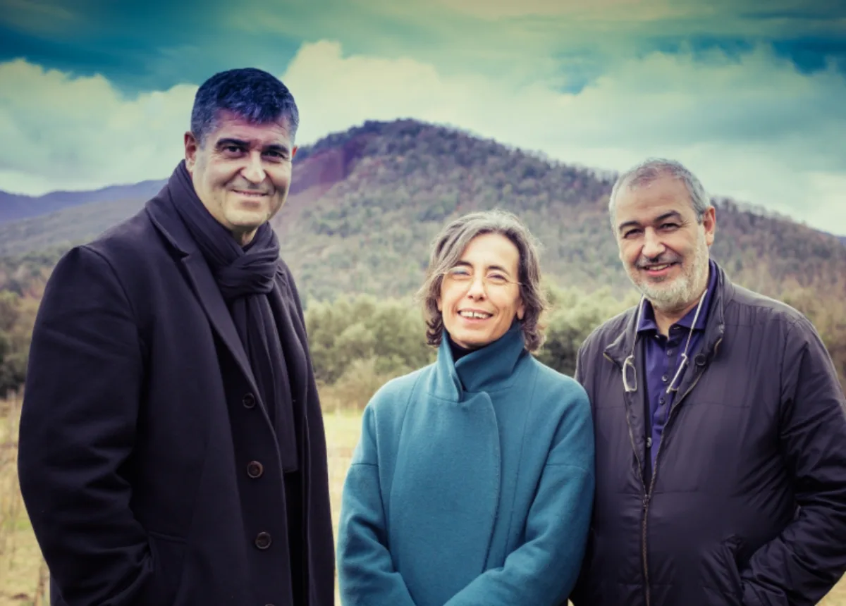 Os arquitetos espanhóis Rafael Aranda, Carme Pigem e Ramon Vilalta dividem o Pritzker 2017.
Foto: Javier Lorenzo Domínguez/Pritzker Prize/Divulgação