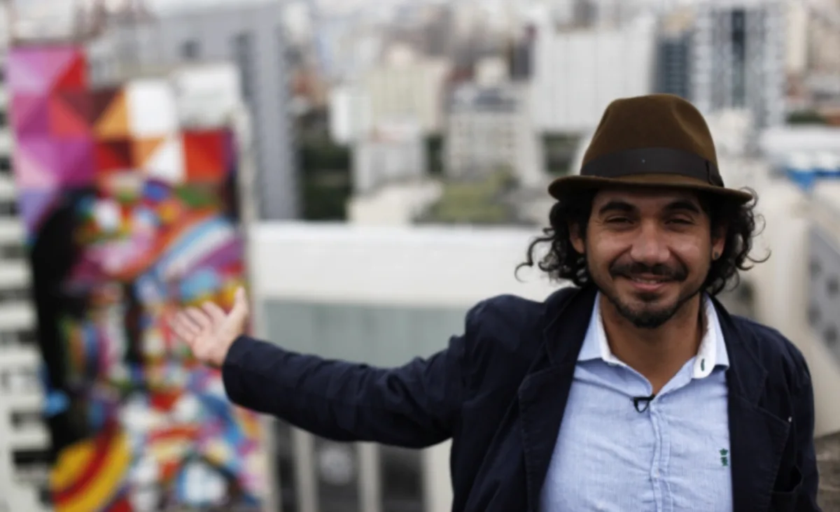 Kobra mostra uma de suas obras mais aclamadas: o Niemeyer em Sampa. Foto: ND/Reuters/Gazeta do Povo