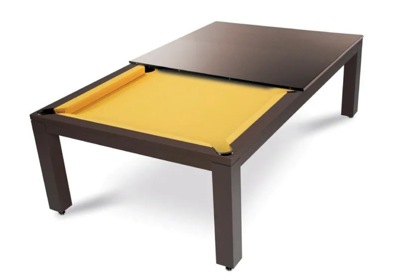 Aqui a mesa de sinuca também é mesa de jantar. Na 7 Ball.