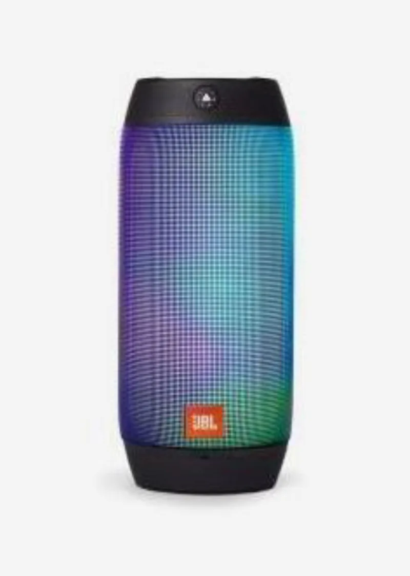 Caixa de som portátil JBL, resistente a respingos, por R$ 1499,00 na Fnac do ParkShopping Barigui. Foto: Reprodução