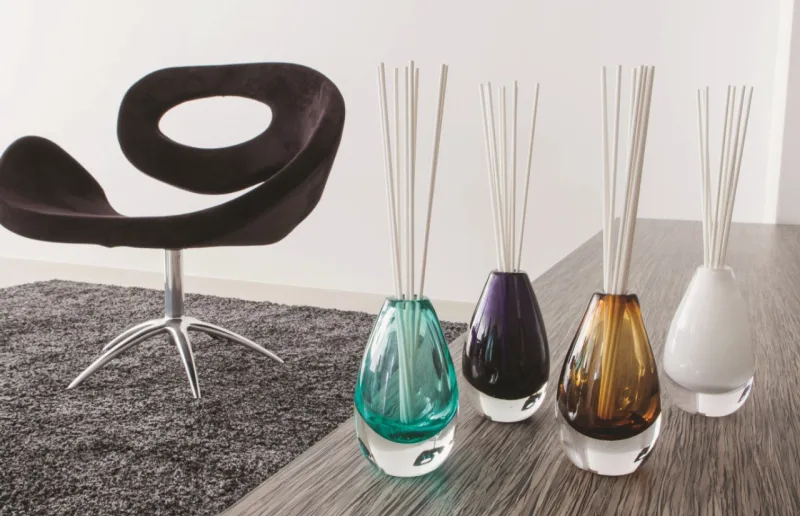 Na sala o leque de fragrâncias possíveis é maior. O ideal é descobri um cheiro que agrade toda a família.
Foto: Divulgação.