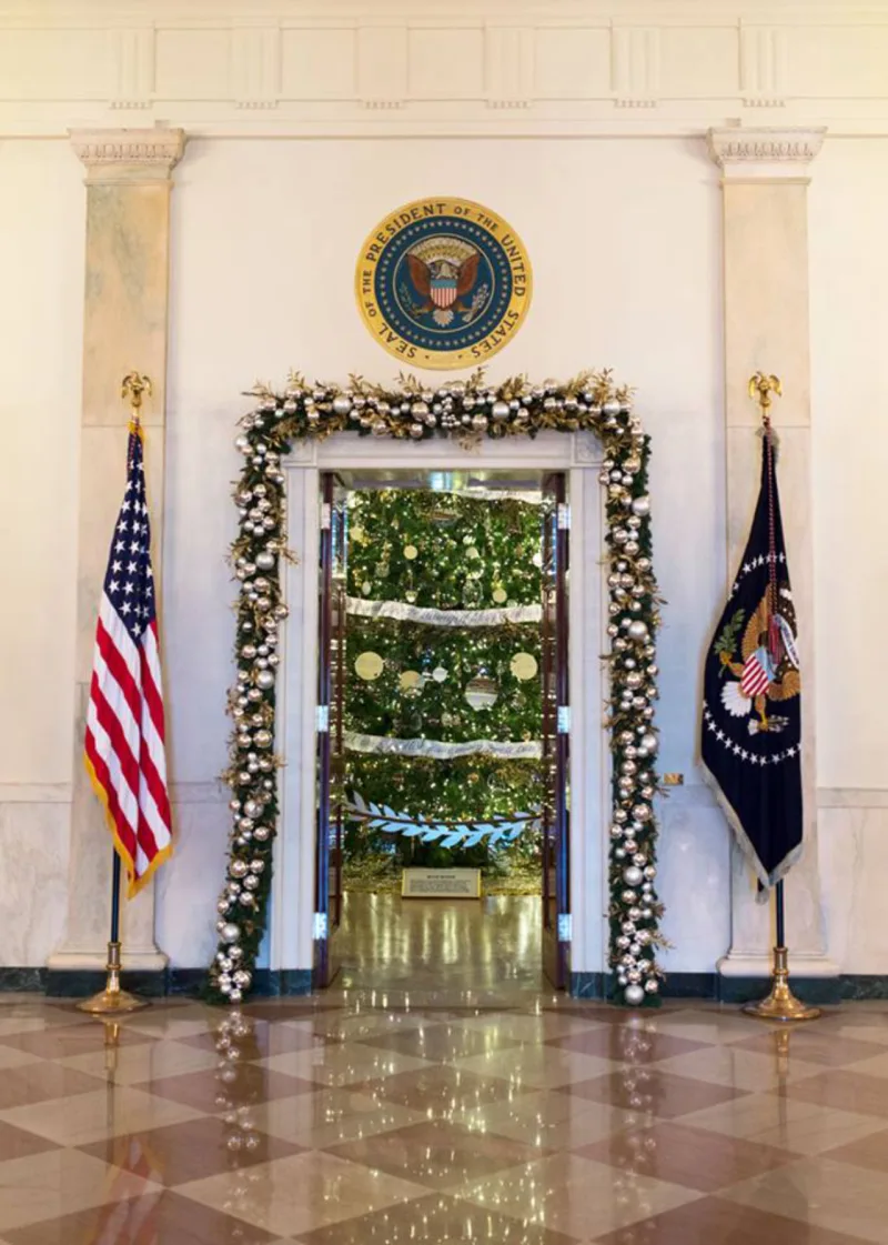 Porta de entrada do gabinete do presidente dos Estados Unidos Barack Obama.
Foto: Reprodução Facebook The White House