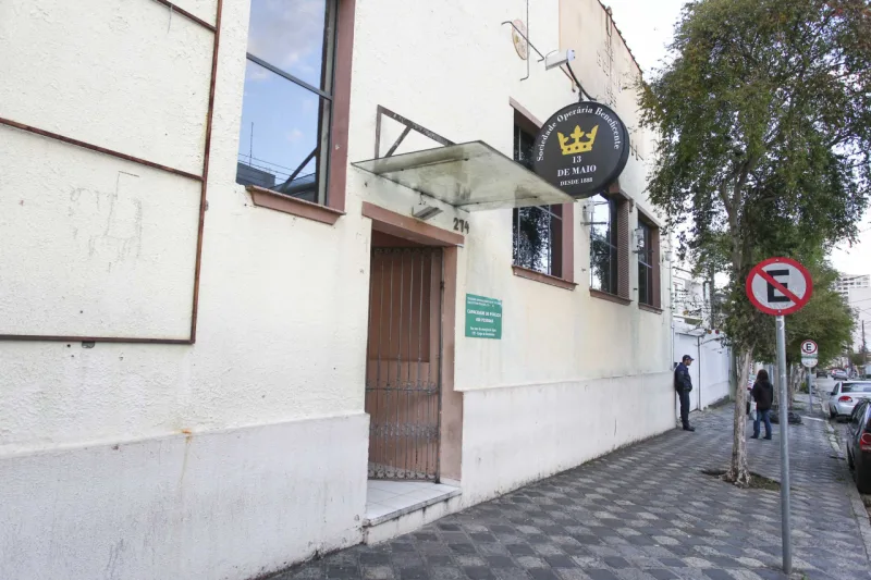 A Sociedade Beneficente Treze de Maio foi organizada por operários negros e hoje preserva muito da cultura dos povos africanos em Curitiba (Daniel Castellano/Gazeta do Povo)
