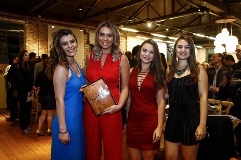 Julia Ramos, Sabrina Becker, Andressa Becker e Amanda Becker. Foto: André Rodrigues/Gazeta do Povo