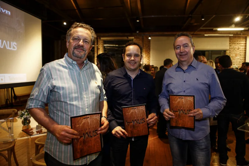 Eduardo Calcagnotto, Wagner Nogueira e Nelson Calcagnotto. Foto: André Rodrigues/Gazeta do Povo