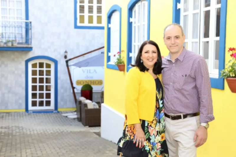 Thereza e Luis Miguel Sampaio. Fotos: Estúdio Meissner/Divulgação