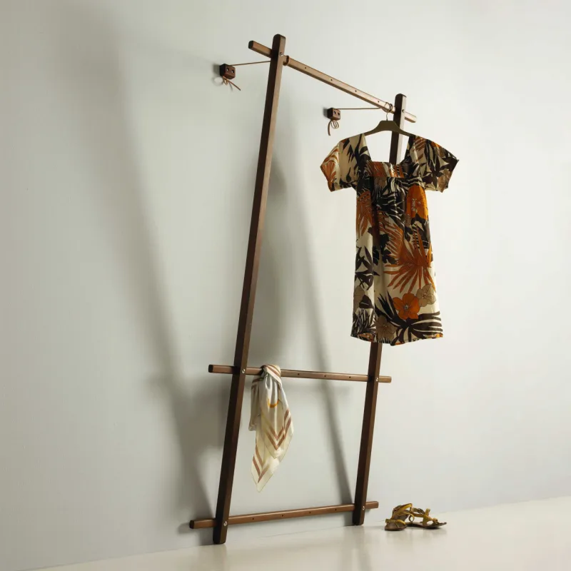 Peça criada pelo designer dinamarquês Jonas Herman, que utilizou madeira da espécie Nanciton, da Nicarágua (Acervo/FSC Denmark)