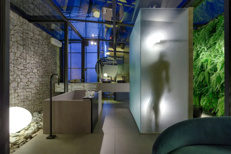 Contato com o verde e iluminação bem planejada faz a diferença para criar ambientes antiestresse.
Foto: Divulgação