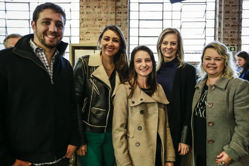 Gustavo Assis, Maria Alice Crippa, Camile Seleme, Michele Krauspenhar e Carla Grüdener.