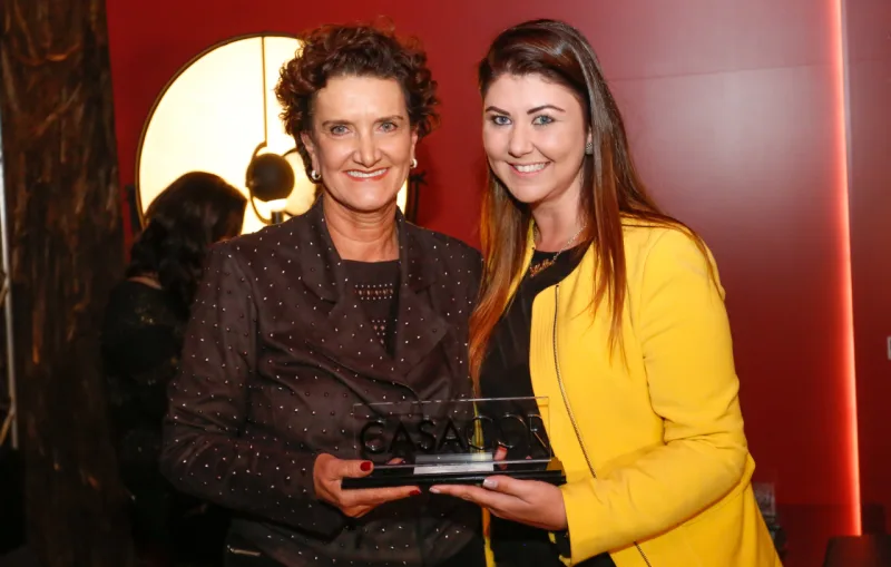 Marina Nessi e Hellen Giacomitti.
Foto: Valterci Santos / Divulgação