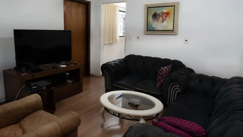 E como era o antes da sala da Luciana.