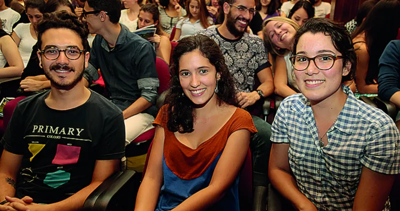 Eduardo Sinegaglia, Thamires Pamplona e Maria Clara Schafaschik, estudantes de Arquitetura e Urbanismo da UFPR.
Fotos: Pedro Serápio/Gazeta do Povo