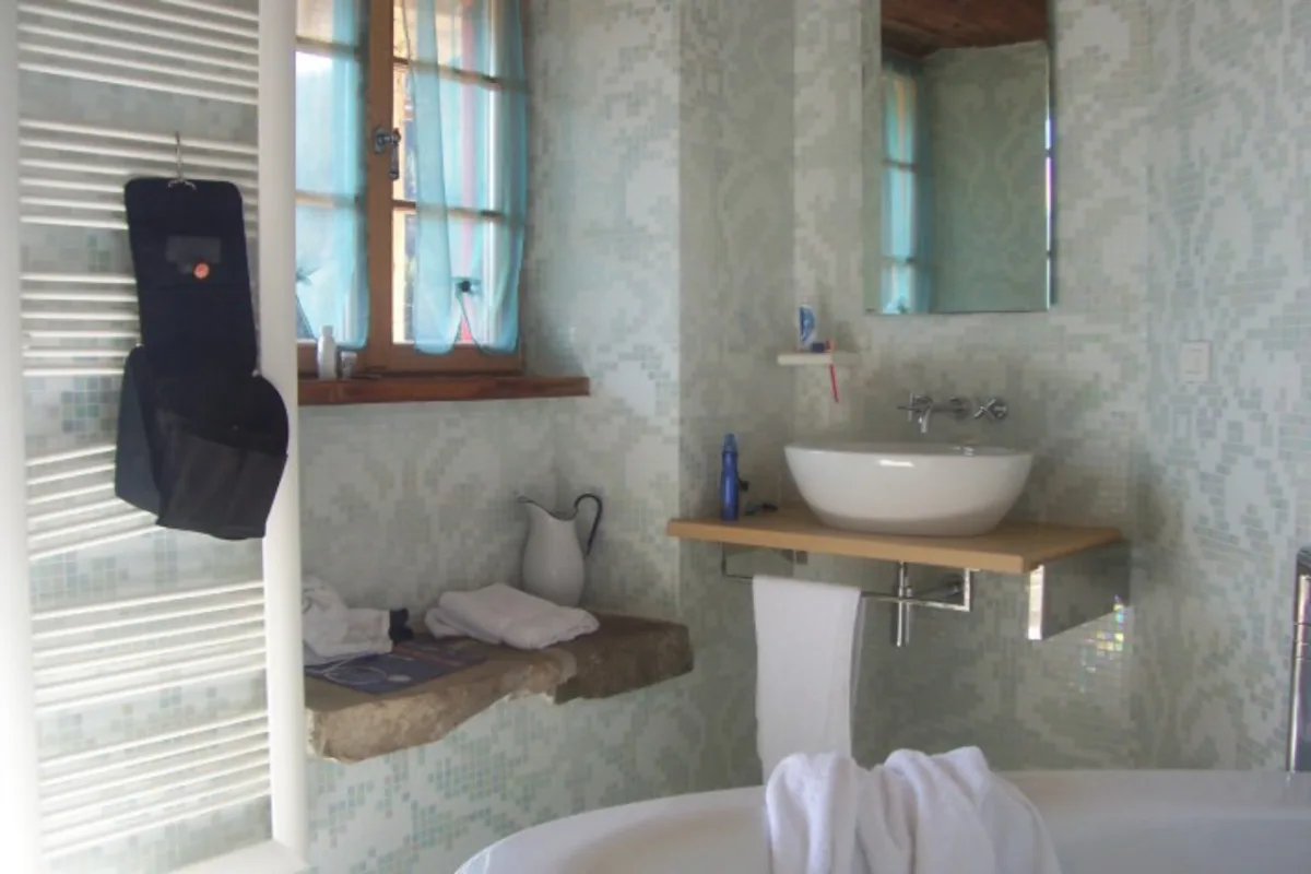 O tipo de cuba pode fazer toda a diferença na decoração do banheiro. Foto: Freeimages