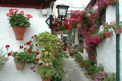 Moradores enfeitam as casas para a competição. Fotos: Divulgação Turismo de Córdoba