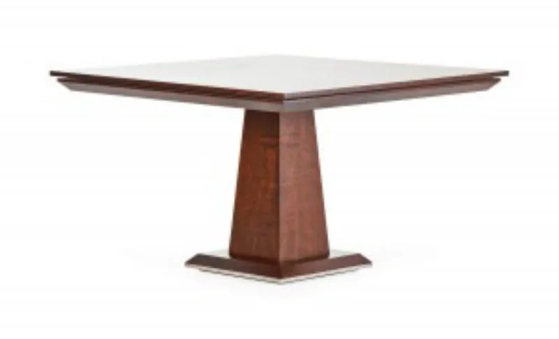 Mesa de Jantar New Black Jack quadrada na medida de 1,50 por 1,50 m. Comporta até 8 cadeiras, estrutura e tampo revestido em madeira natural  Imbuia.
De R$ 7.406, por R$ 2.777,25.
