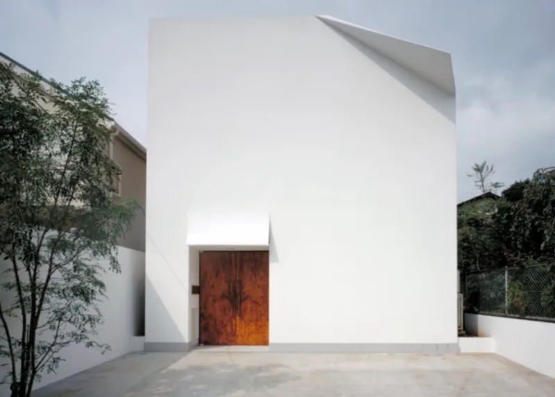 Casa japonesa tem uma dobradura lembrando um origami.
Fotos: Divulgação.