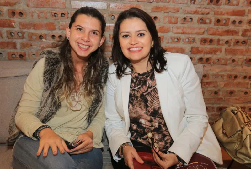 As designers Priscila Piovezano e Ana Paula Ramlow.