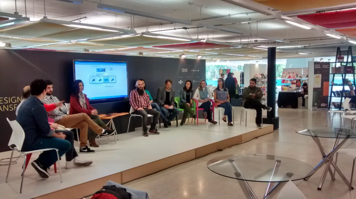 Docentes e pesquisadores do Programa em Design da UFPR debatem sobre a inovação no design. 
