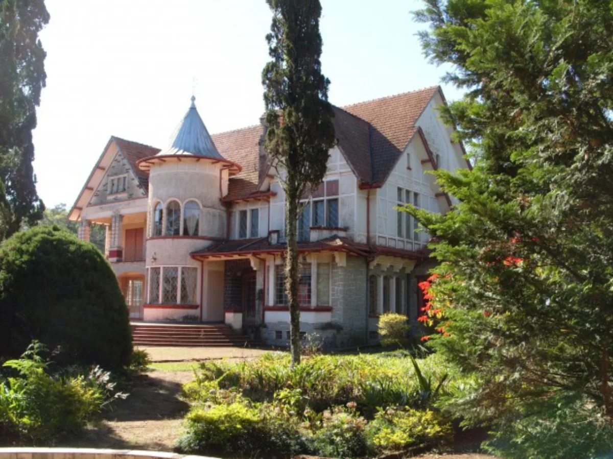 Castelo Eldorado em Marilândia do Sul, norte do Paraná, foi construído na década de 1940.
Fotos: Secretaria de Turismo de Marilândia do Sul.  
