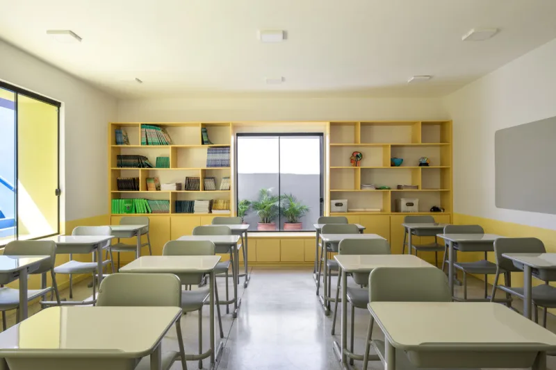 Reforma transforma casa neocolonial dos anos 80 em sede de escola