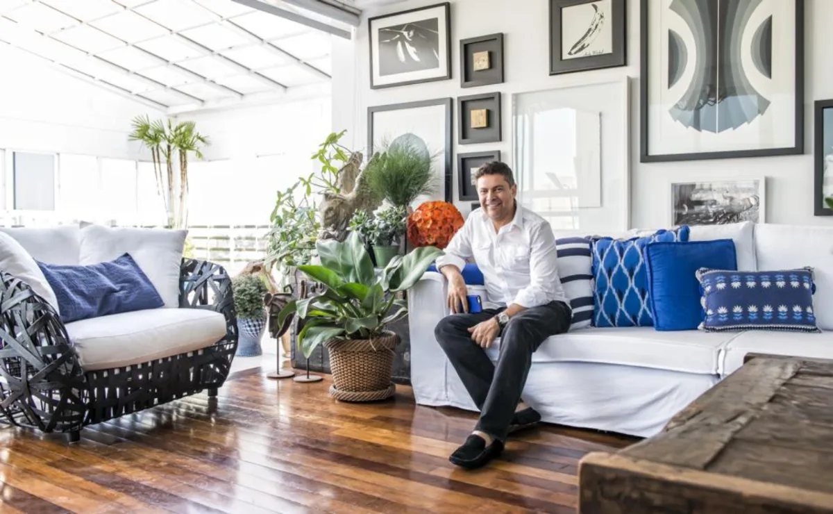 Para Eleuterio Netto, decorar é poder brincar com  os estilos e mudar quando quiser. Foto: Letícia Akemi/Gazeta do Povo