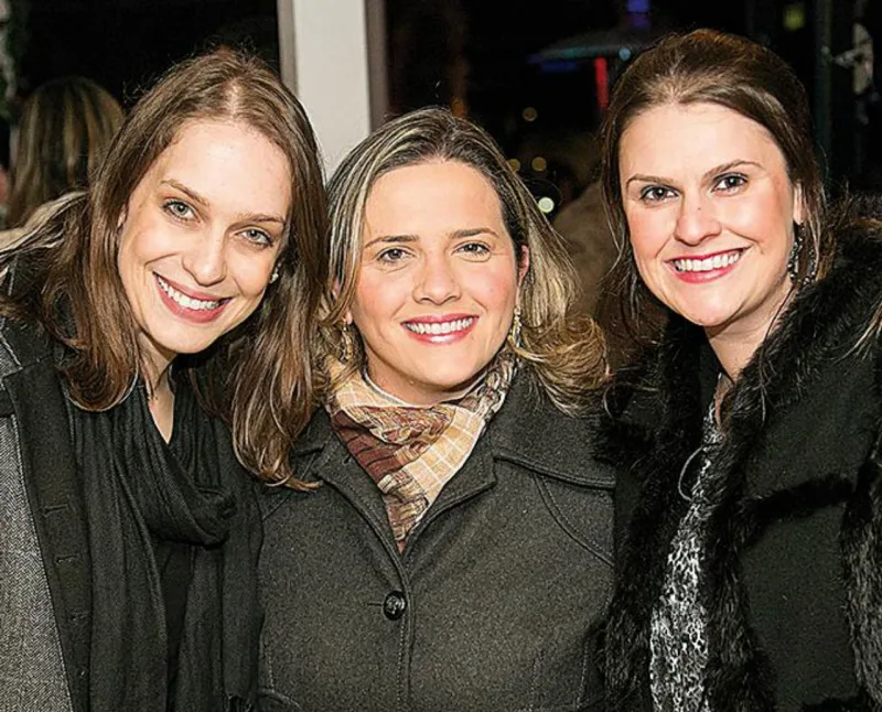 Marina Gonçalves Fernandes, Silvia Fernandes e Camila Brandalise.