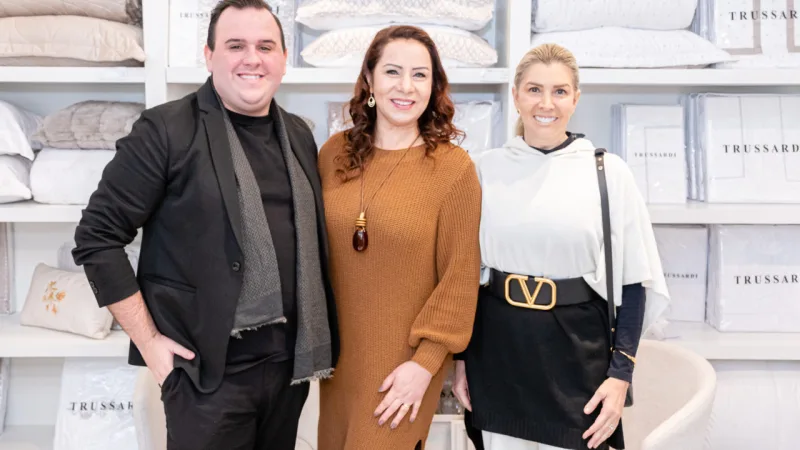 Julio Cesar dos Santos, Fabi Estevan e Sheila Jesus.
