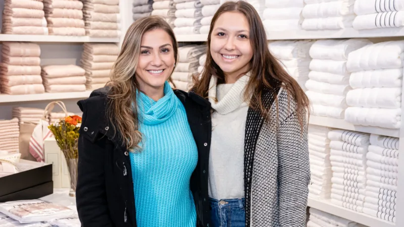 Izabella Armelin e Luiza Hanke.