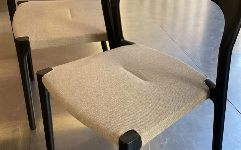 Mesa Graft e cadeira Ticino para Living Divani