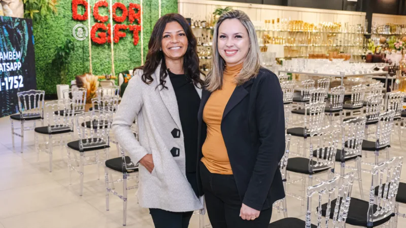 Valquíria Macedo e Juliana Reis