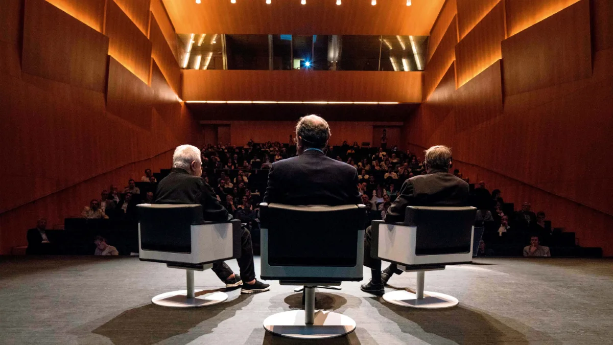 Jaime Lerner e Jan Gehl no 5o. Congresso da Fundación Arquitectura y Sociedad, realizado em 2018 em Pamplona, na Espanha.
