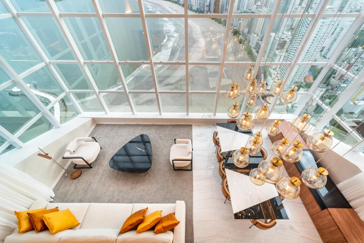 Uma das coberturas mais valiosas do país, o duplex do Sky Tower tem projeto arquitetônico de R$ 5 milhões.