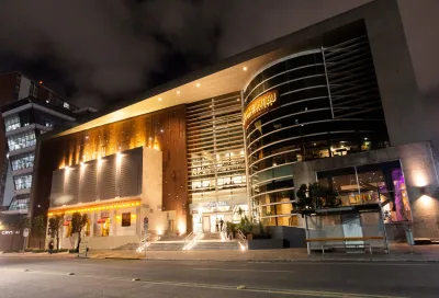Shopping Crystal recebe mostra gratuita de arquitetura e design