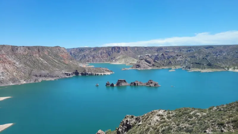 Embalse de Valle Grande, em San Rafael, na província de Mendoza.