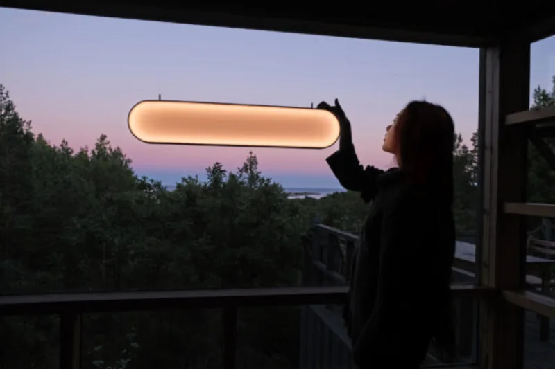Sunne Light, por Marjan van Aube.