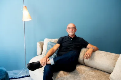 “Milão se rendeu à cultura de que aparecer é mais importante do que ser”, disse Rodolfo Dordoni, falecido nesta semana