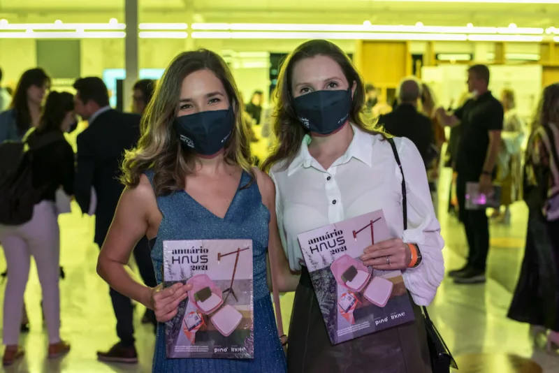 Amanda Taques e Debora Borkoski.