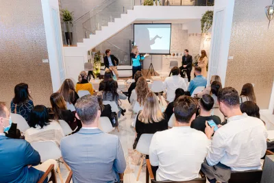 Sofá de HAUS apresenta Krion, nova superfície sólida da Porcelanosa