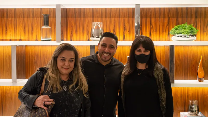 Vanessa Neves, o sócio da Mobitec, Eleandro Miranda, e Maria Alice Berndt.