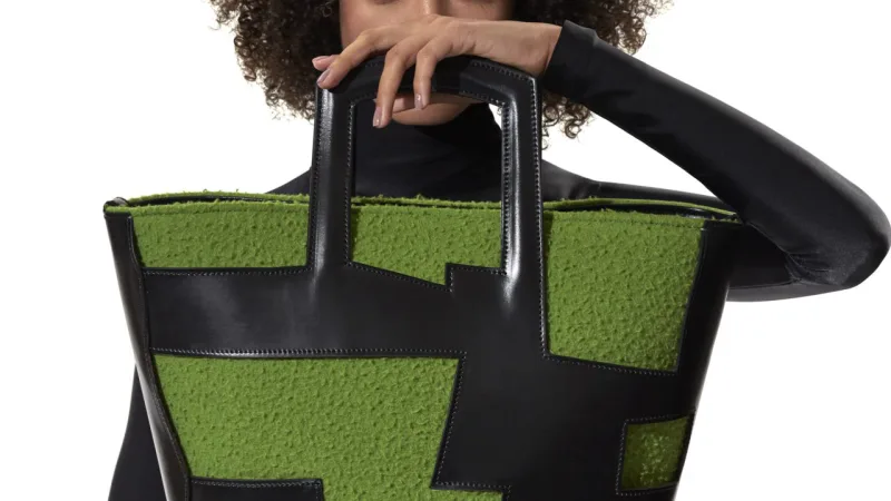 As bolsas são limitadas e seriadas.