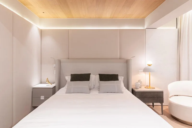 Arquiteto transforma quarto compartilhado por irmãos em 2 suítes personalizadas