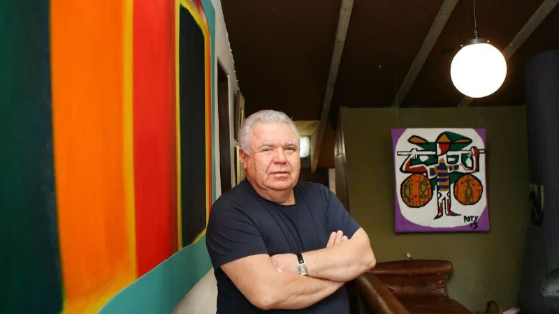 Lerner em sua casa no Cabral, uma das pérolas de sua produção arquitetônica, que mais tarde abrigou o escritório Jaime Lerner Arquitetos Associados.