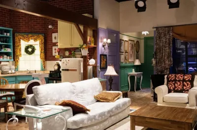 Gosta de “Friends”? Agora é possível se hospedar no apartamento da série; saiba como