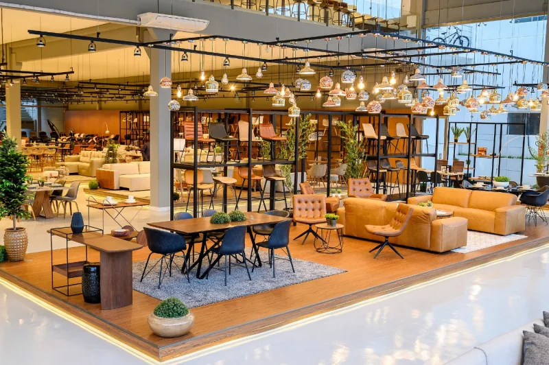 Maior importadora de móveis de design do Brasil abre primeira loja própria em Santa Catarina