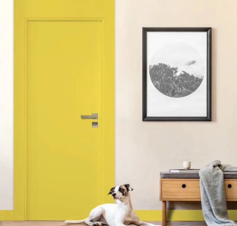 Porta laqueada da Pormade traz o amarelo vibrante eleito uma das cores do ano pela Pantone.
