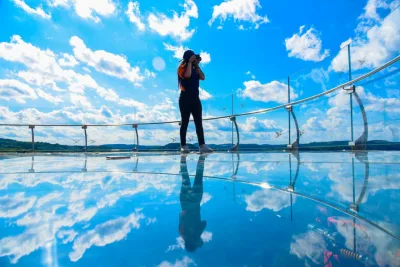 Sul do Brasil conta com maior ponte de vidro do mundo; conheça detalhes do projeto